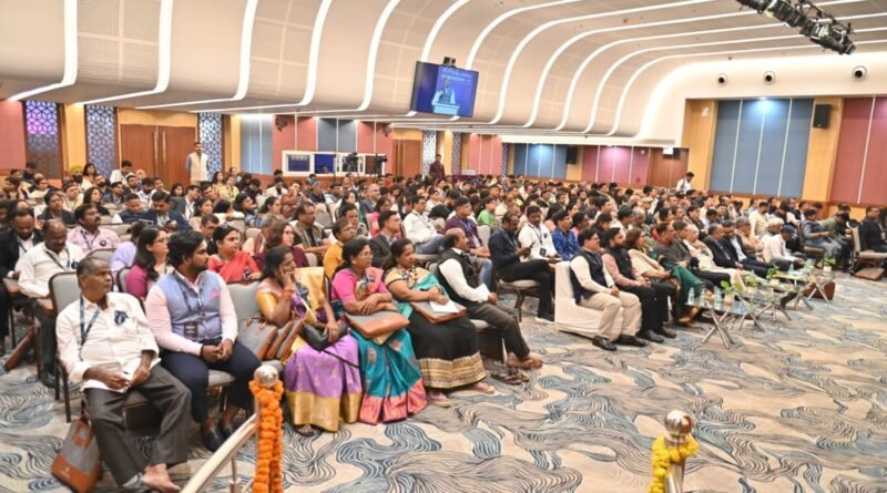 டெல்லியில் நடைபெற்ற அகில இந்திய கான்பரன்சில் பங்கேற்ற நடிகர் செளந்தரராஜா