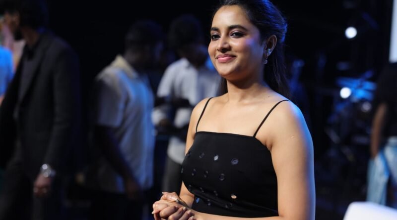 நடிகை பிரியங்கா மோகன் மற்றும் நெட்ஃபிலிக்ஸின் ’மேட் இன் கொரியா’ குழுவினர் எம்சிசி கல்லூரி மாணவர்களுடன் கொரியன்  வார்த்தை விளையாட்டை (Korean Word Game) கலகலப்பாக விளையாடினர்!