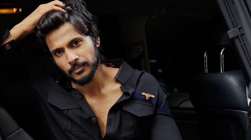 ‘சம்பாலா’ தயாரிப்பாளர், இயக்குநர் கூட்டணியில், சந்தீப் கிஷன் நடிப்பில், உருவாகும் பான்-இந்திய ஃபேண்டஸி திரைப்படம்! ‘சம்பாலா’ தயாரிப்பாளர், இயக்குநர் கூட்டணியில், சந்தீப் கிஷன் நடிப்பில், உருவாகும் பான்-இந்திய ஃபேண்டஸி திரைப்படம்!