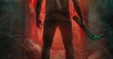 நடிகர் சூரி, இயக்குநர் ஆர். ரவிகுமார், மைத்ரி மூவி மேக்கர்ஸ் இணையும் ‘Blood Followed The Flood’ எனும் டேக்லைன் கொண்ட புதிய படம் #சூரி07, #மைத்ரிதமிழ்03 அறிவிப்பு!