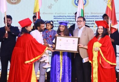 திருமதி சசிகலா நாகராஜன் அவர்களுக்கு உலகளாவிய வணிக முன்னணித்திறனுக்கான கௌரவ டாக்டர் பட்டம் வழங்கப்பட்டது