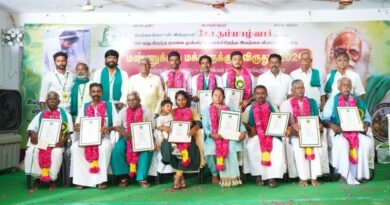 இயற்கை விவசாயிகளுக்கு விருது வழங்கிய நடிகர் சௌந்தரராஜா