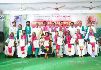 இயற்கை விவசாயிகளுக்கு விருது வழங்கிய நடிகர் சௌந்தரராஜா