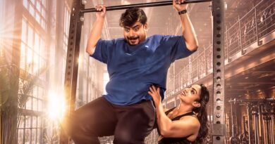 விக்கல்ஸ் விக்ரம் மற்றும் ஆரத்தி கிருஷ்ணாவின் ‘லைட்வெயிட்,பேபி!’ படத்தின் கலகலப்பான ஃபர்ஸ்ட் லுக் வெளியீடு